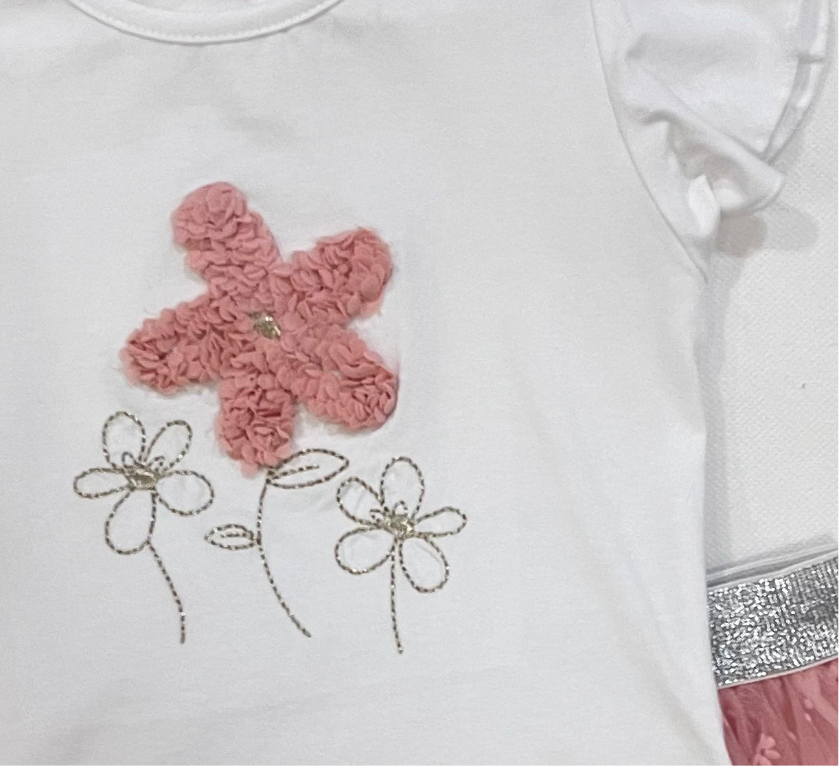 Conjunto niña camiseta blanco y falda en tul verde