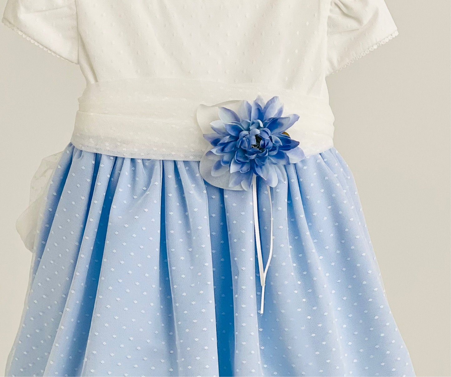 Broche en color azul