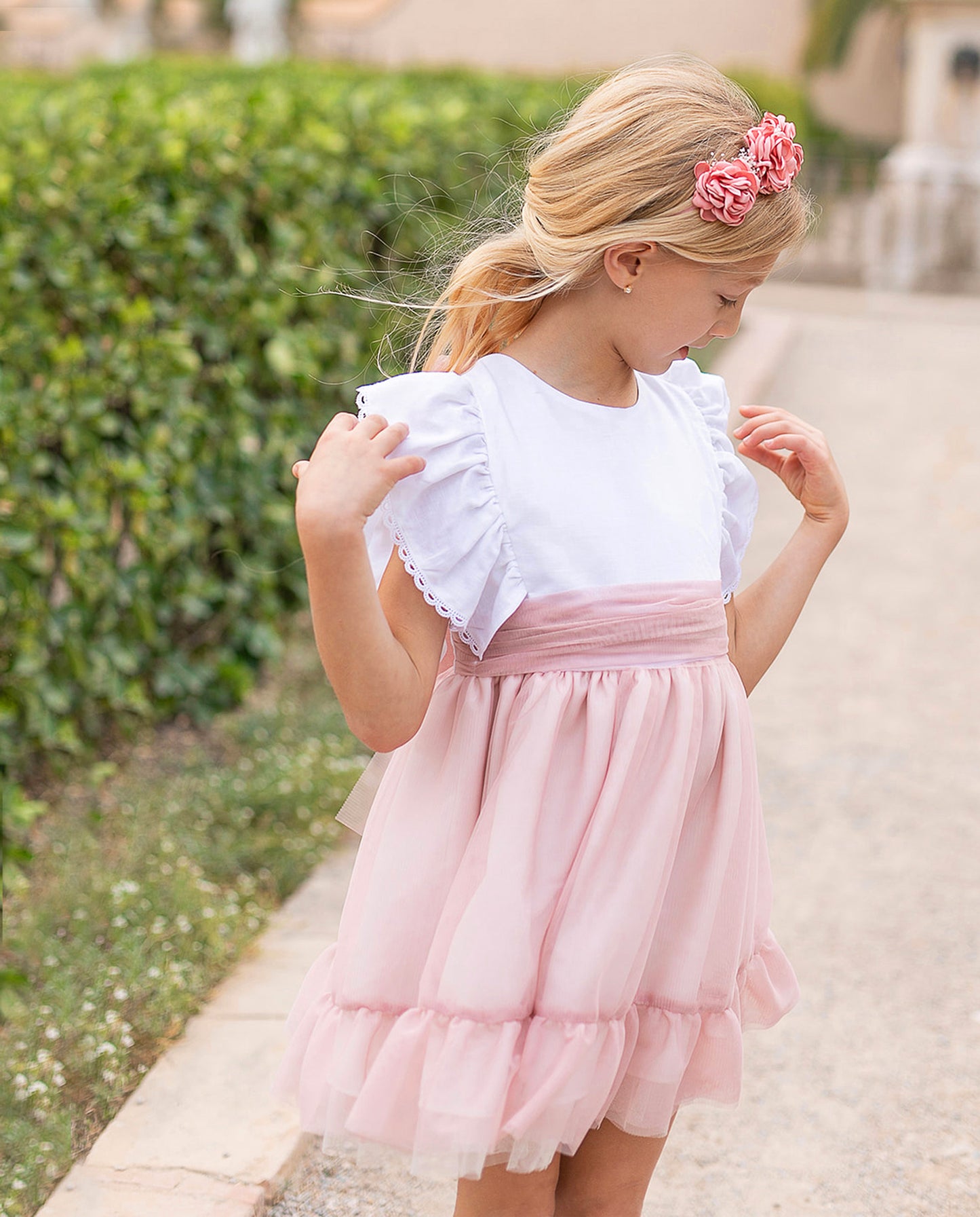 Vestido niña Ceremonia en tul rosa maquillaje - de Coco Acqua 2025