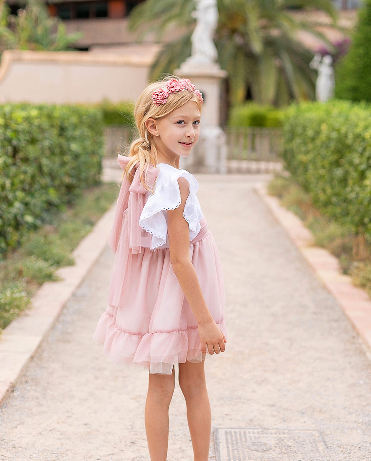 Vestido niña Ceremonia en tul rosa maquillaje - de Coco Acqua 2025
