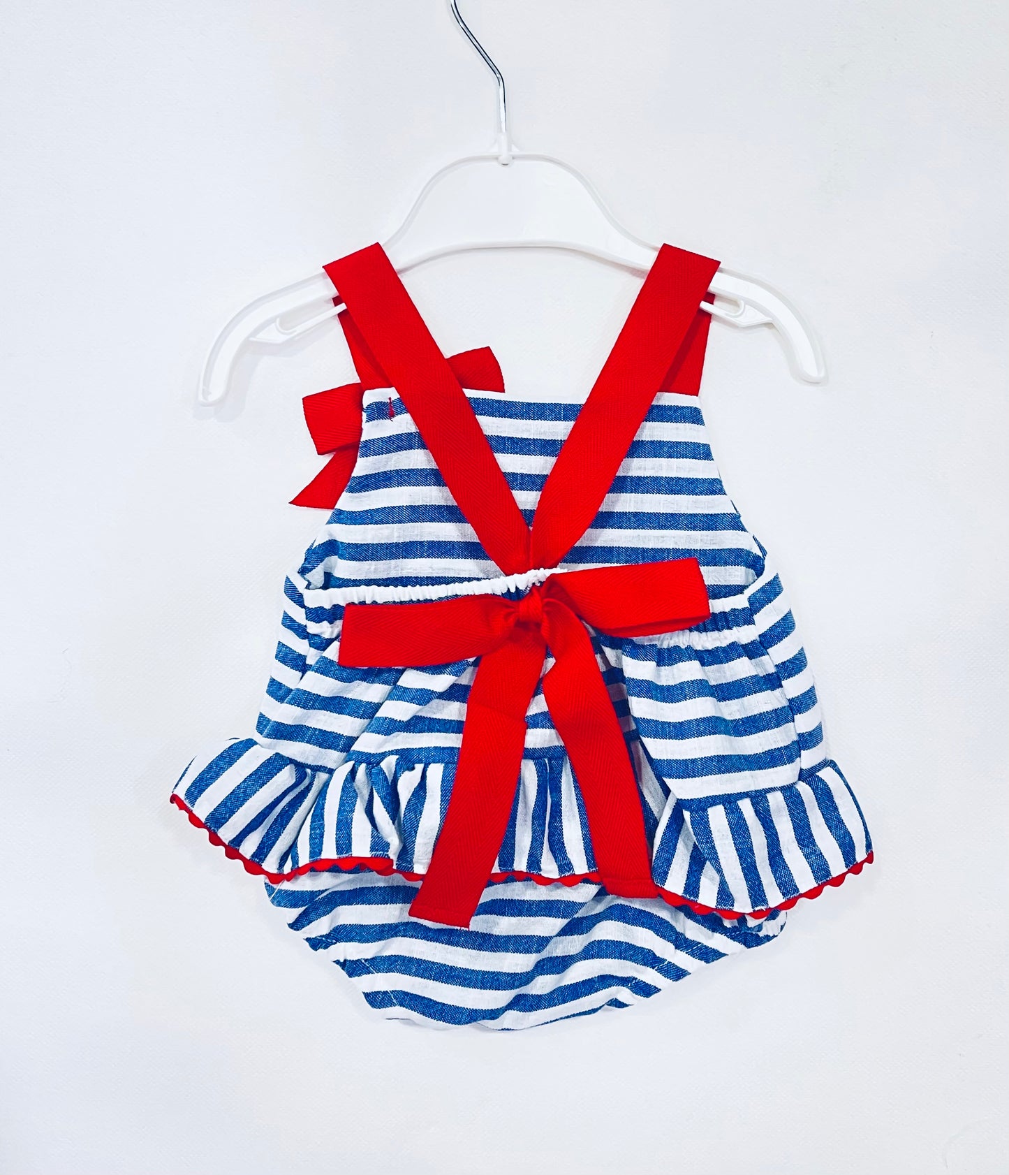 Marinero con Lazos Rojos - Pequeños Piratas