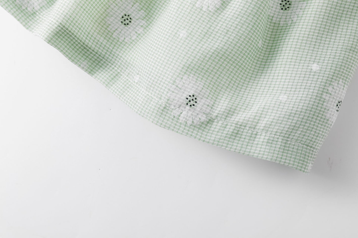 Conjunto de falda con flores verdes, con vuelo y camiseta - Newness