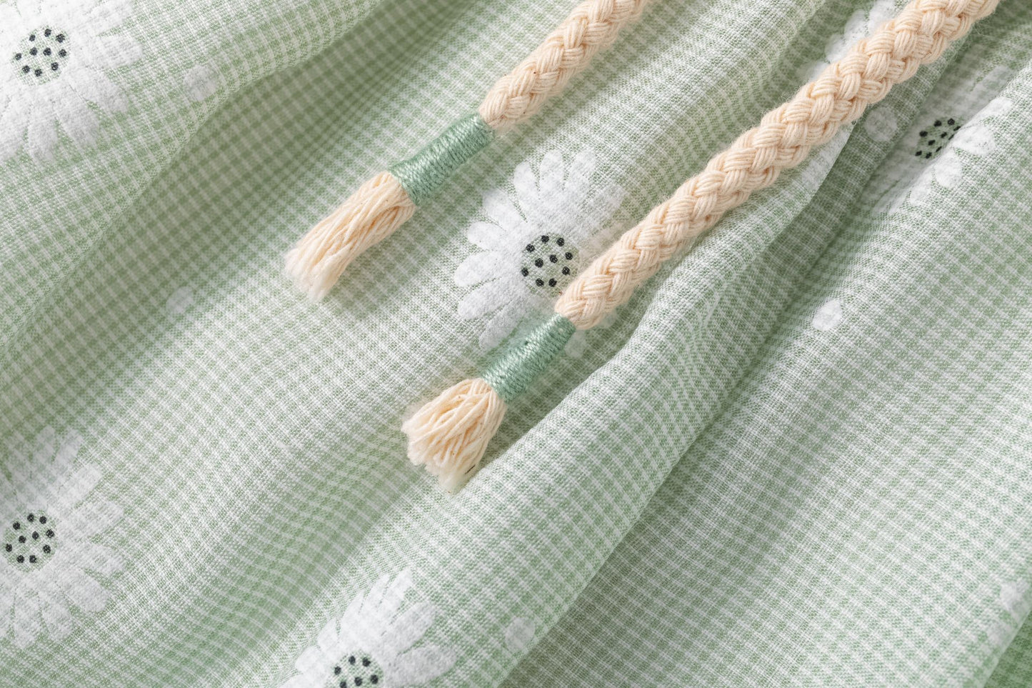 Conjunto de falda con flores verdes, con vuelo y camiseta - Newness