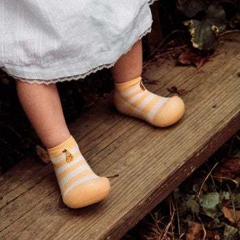 Zapatos Attipas . FRUITY YELLOW