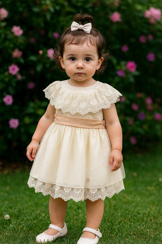 Vestido niña en color beige - Basmarti verano 2024