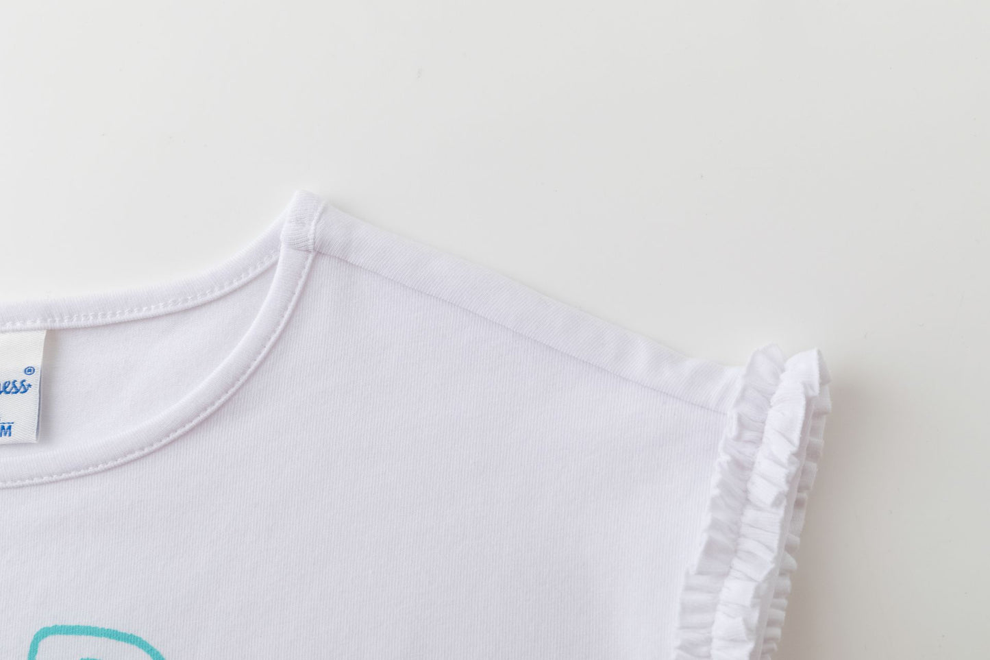 Camiseta de niña con estampado - Newness 2024 - Detalle 3 - Moda Infantil Chicle