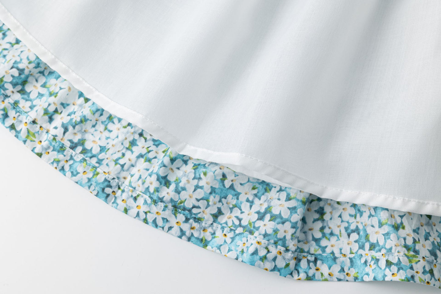 Falda de niña de flores de Newness 2024 - Detalle 5 - Moda Infantil Chicle