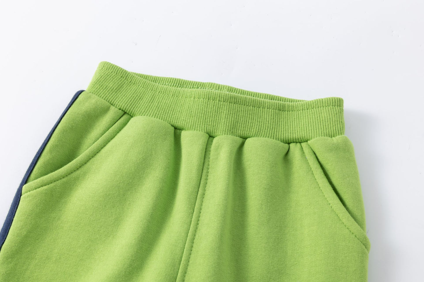 Pantalón deportivo niño bebé - Detalle 2 - Moda Infantil Chicle