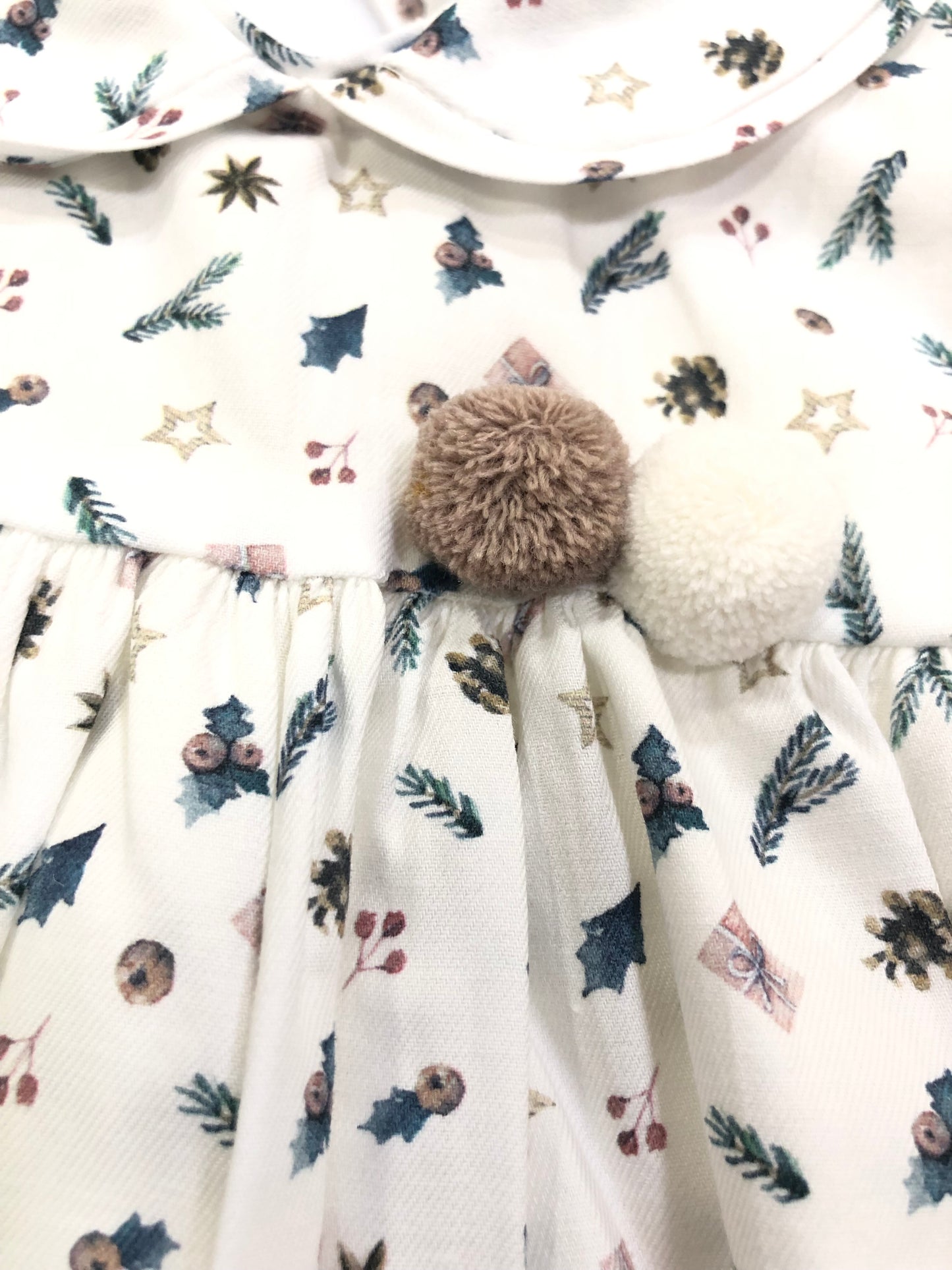 Pelele unisex con cuello bebé - Detalle 1 - Moda Infantil Chicle