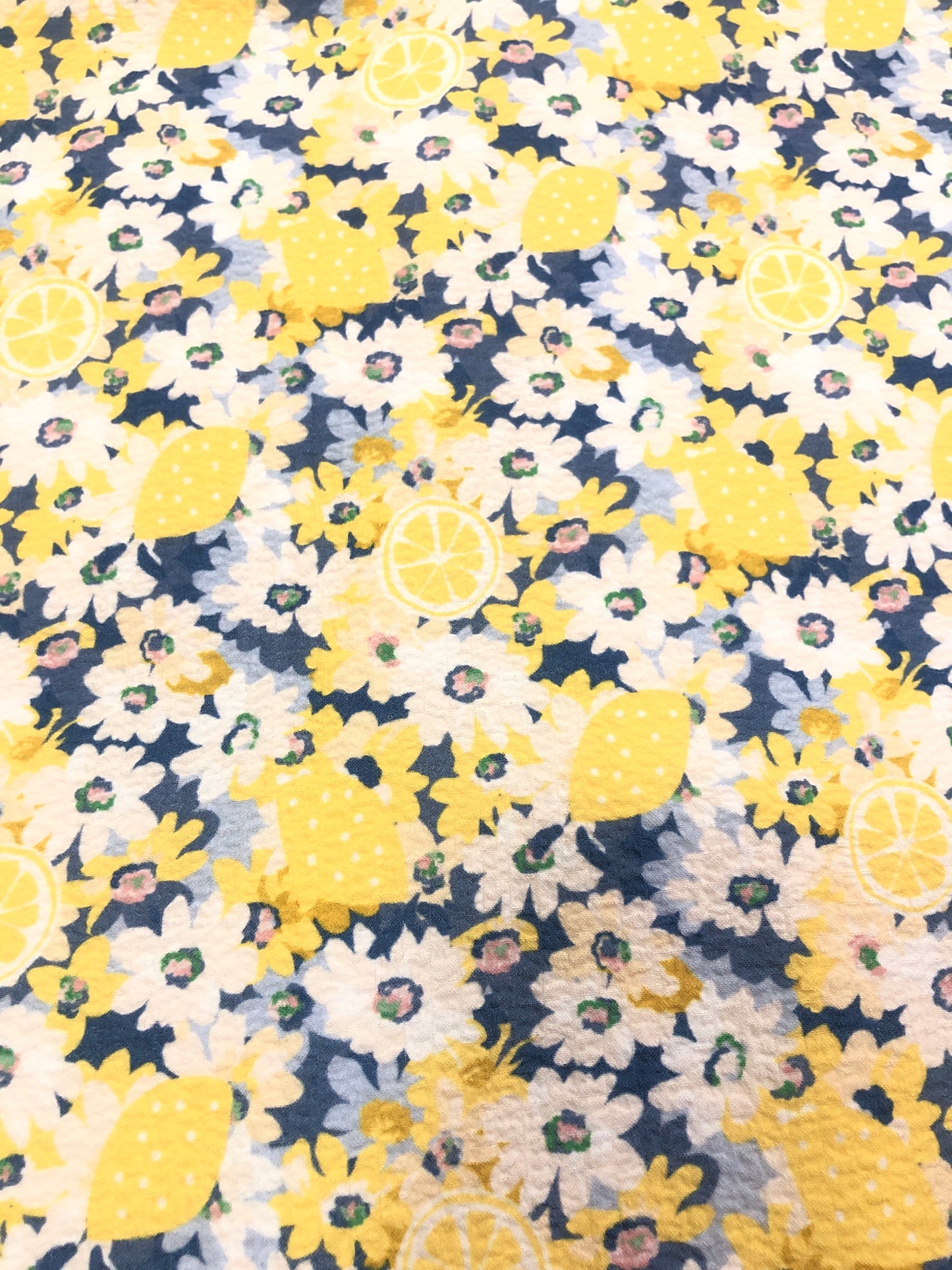 Vestido amarillo de Vera Nekenia - Detalle 1 - Moda Infantil Chicle