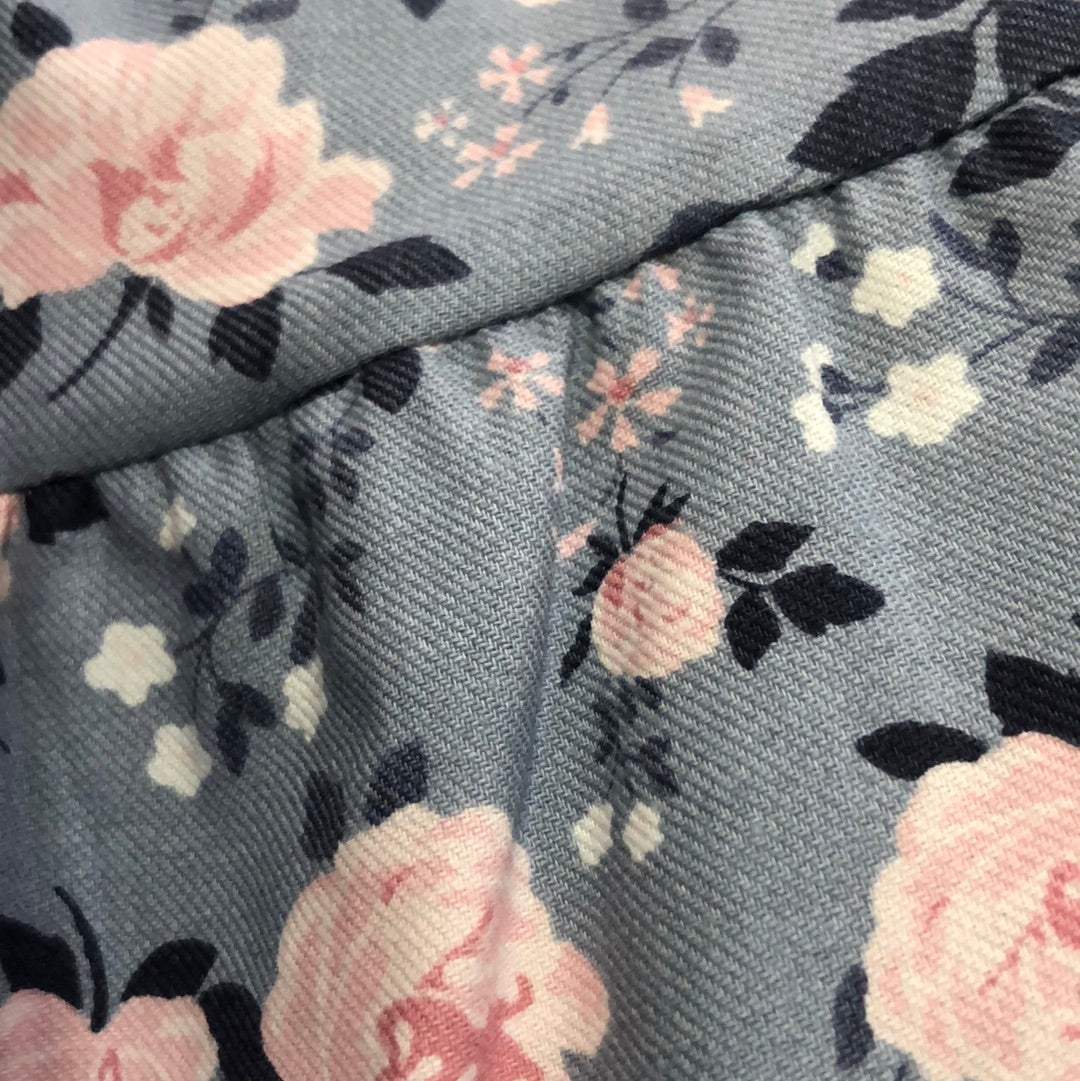Vestido bebé niña estampado floral - Basmarti invierno 2022 - Detalle 1 - Moda Infantil Chicle