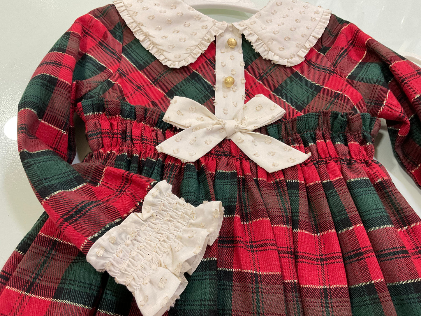 Vestido de niña en cuadros - Basmarti invierno 2024 - Detalle 4 - Moda Infantil Chicle