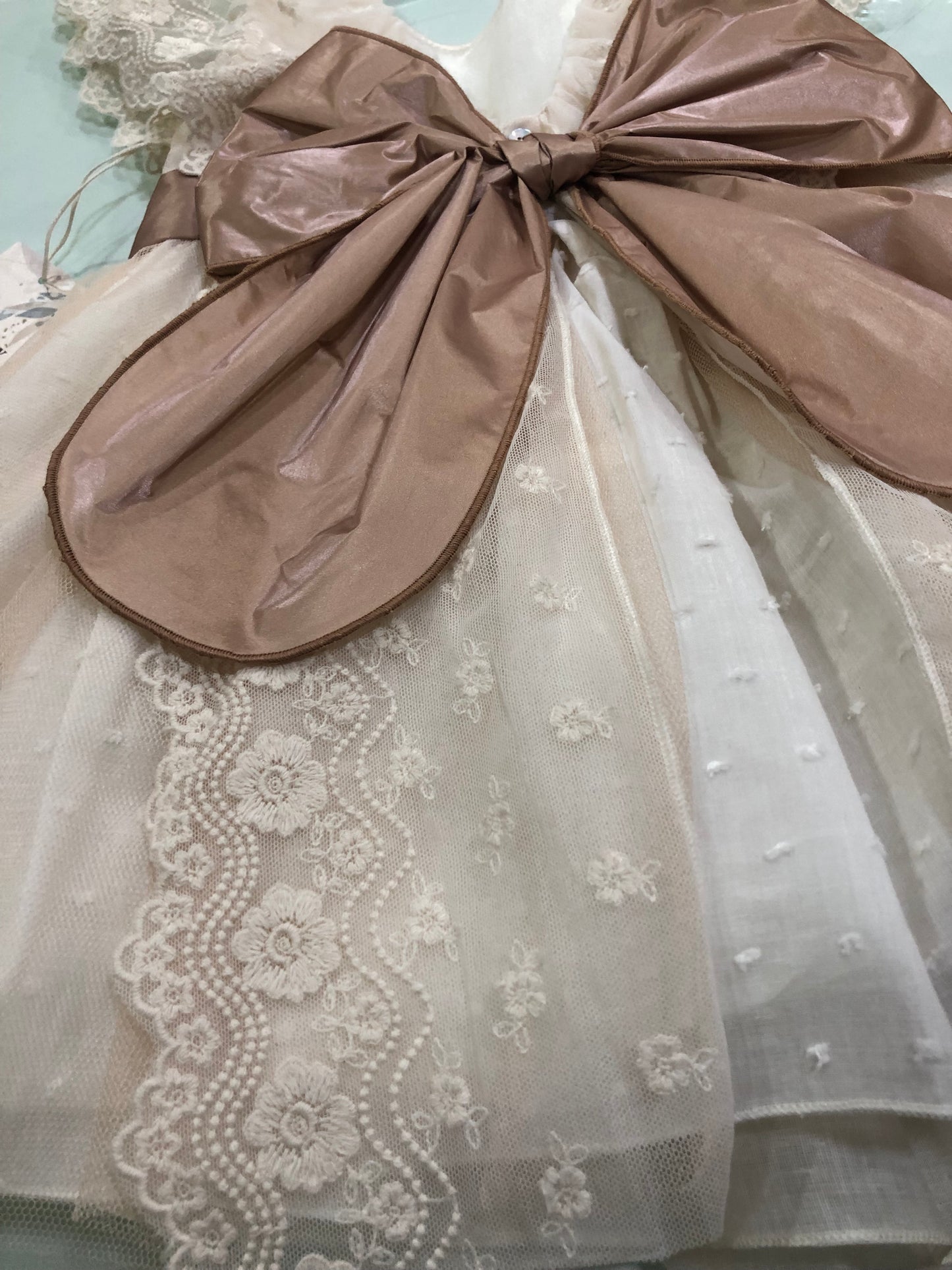 Vestido niña con tul - Basmarti verano 2024 - Detalle 3 - Moda Infantil Chicle