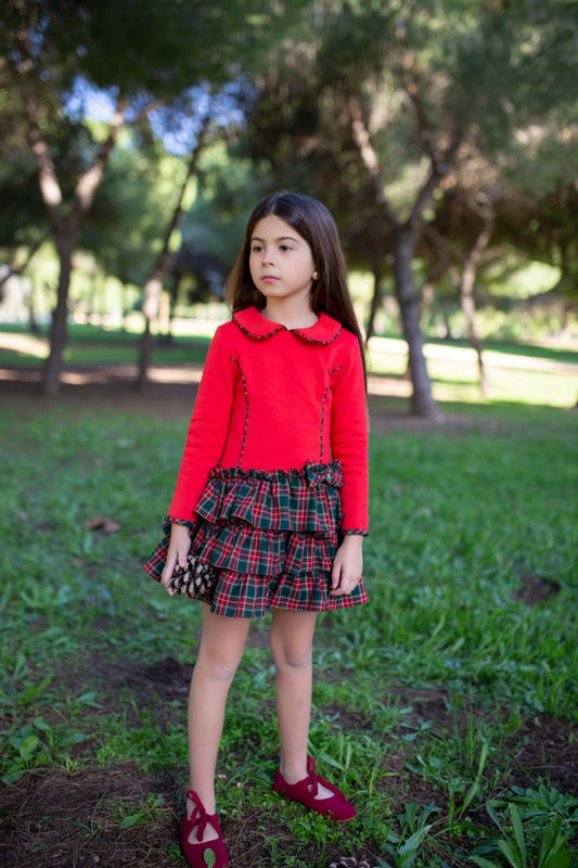 Vestido niña tres volantes de invierno 2022 de Nekenia - Frontal - Moda Infantil Chicle