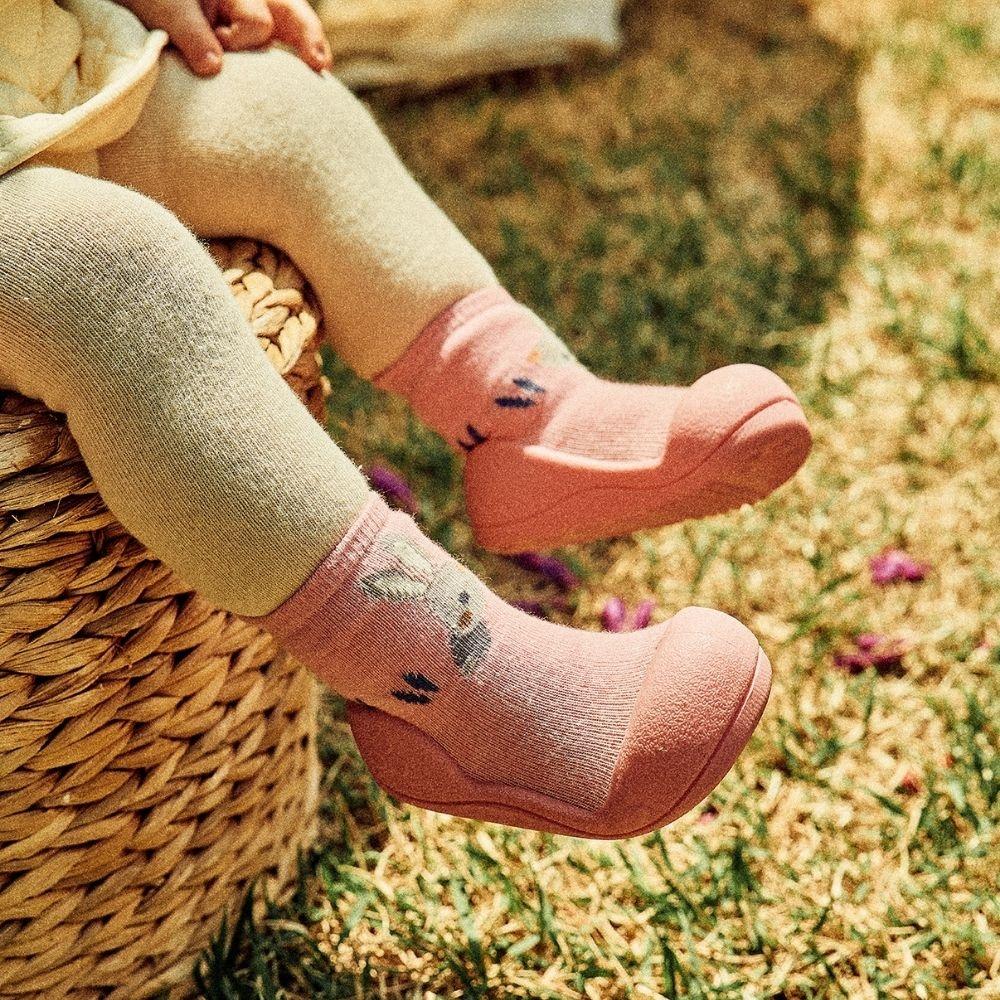 Zapatos Attipas · Pink Rabbit - Detalle 4 - Moda Infantil Chicle