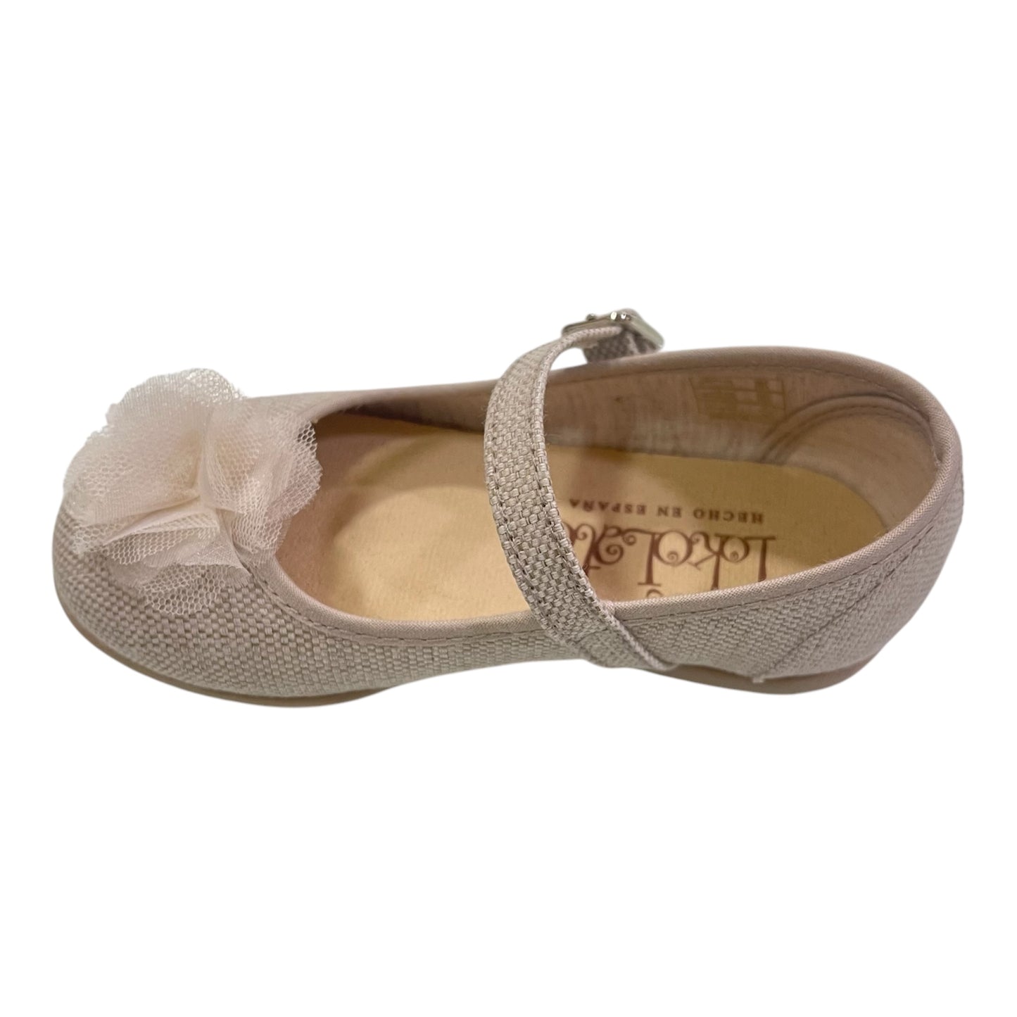 zapato salón de niña con hebilla y organza en beige - Tokolate