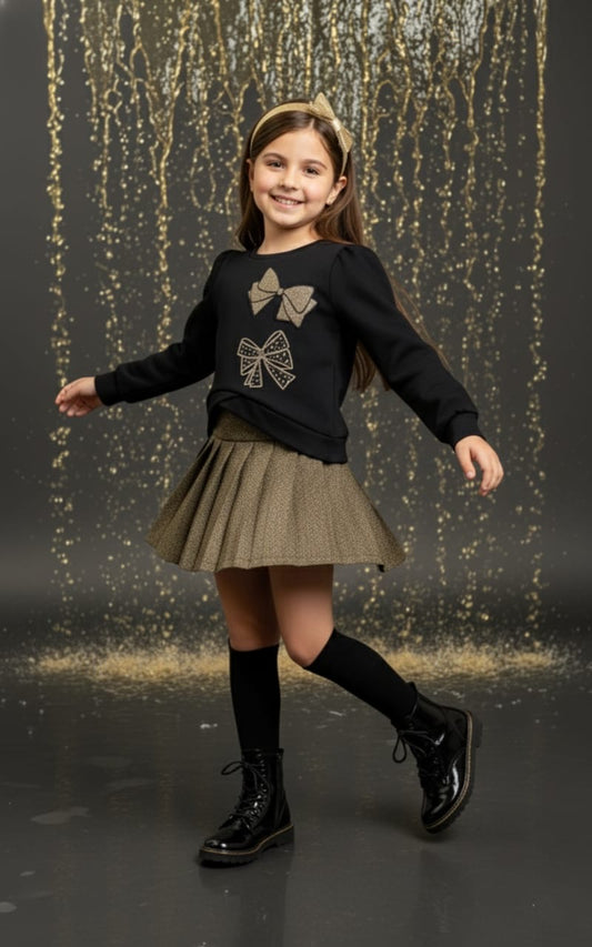 Conjunto de niña con falda color dorado