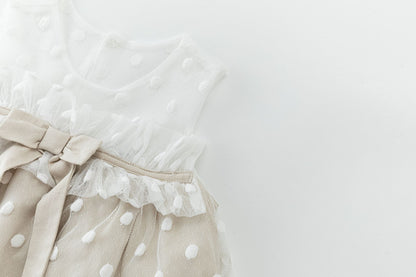 Vestido ceremonia en beige de niña -  Newness