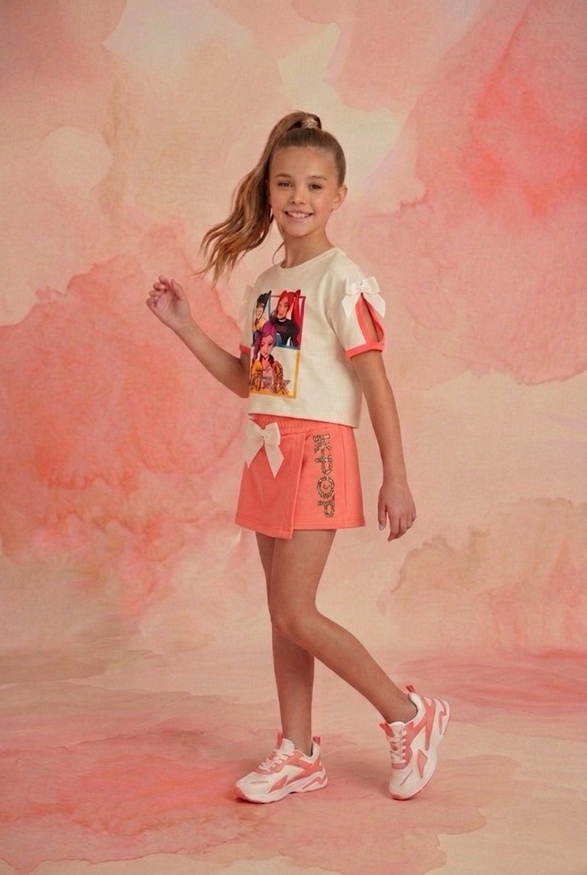 Conjunto falda pantalón en coral - K- Pop