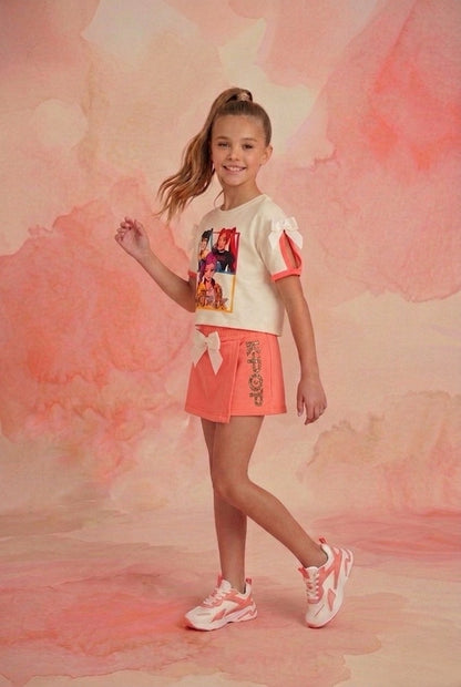 Conjunto falda pantalón en coral - K- Pop