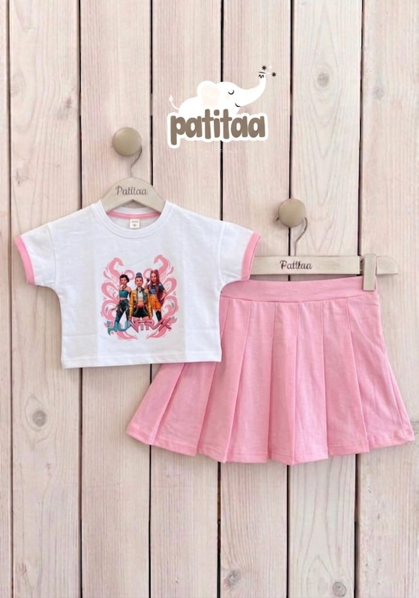 Conjunto con falda pantalón en rosa - K- Pop