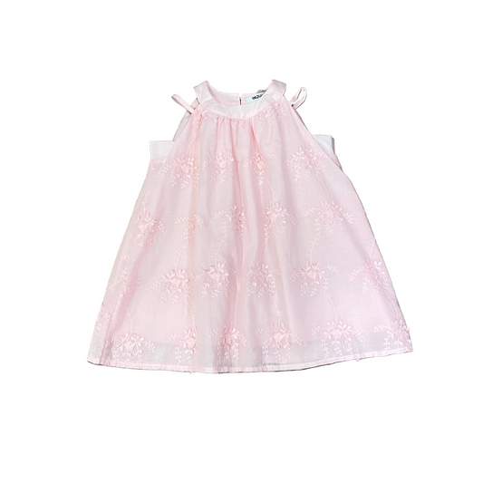 Vestido de niña en rosa