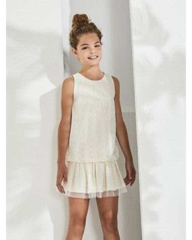 Vestido de Ceremonia en beige de encaje - Nekenia 2023