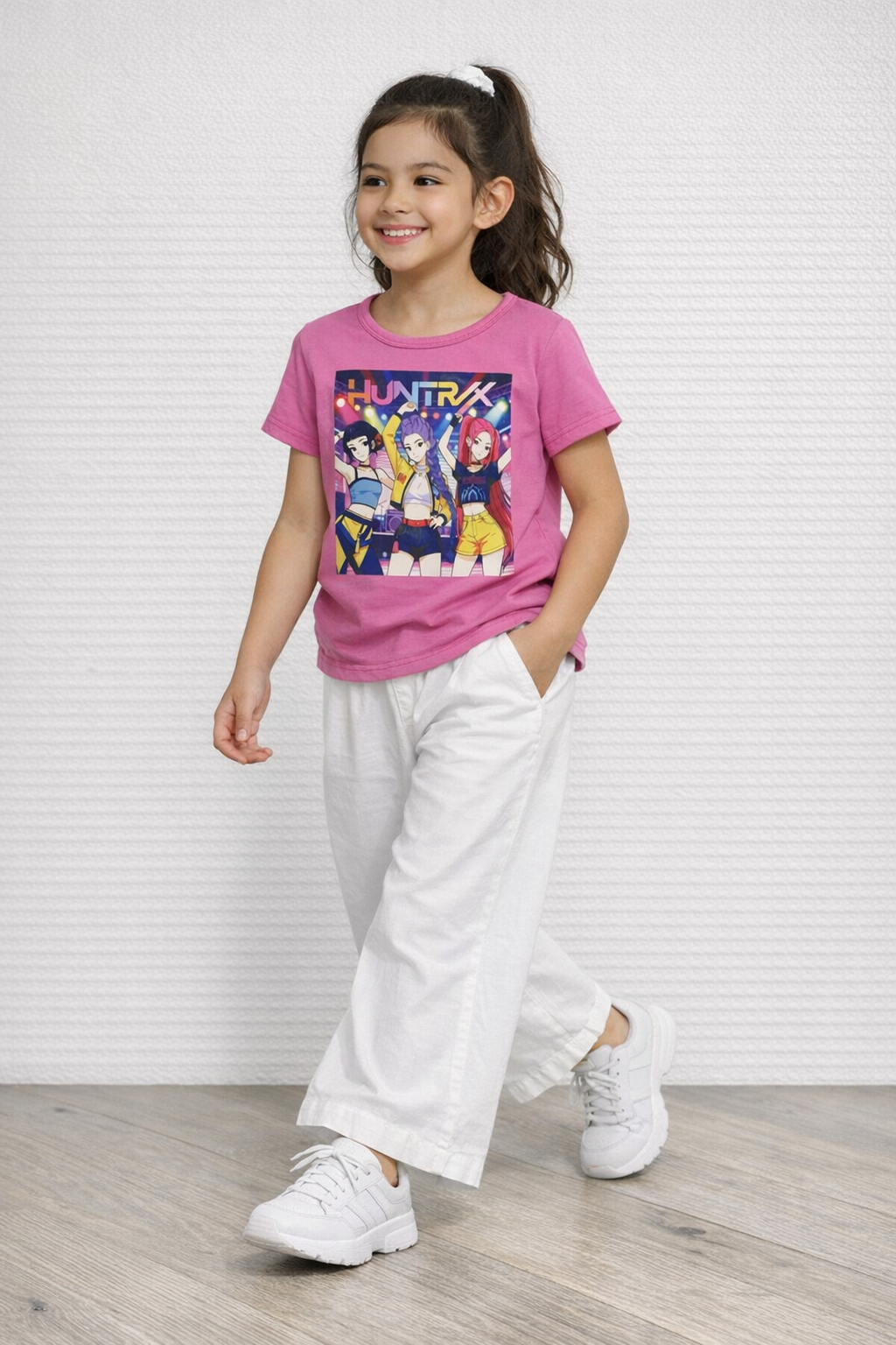 Camiseta manga corta en fucsia Huntrix - Pronta moda