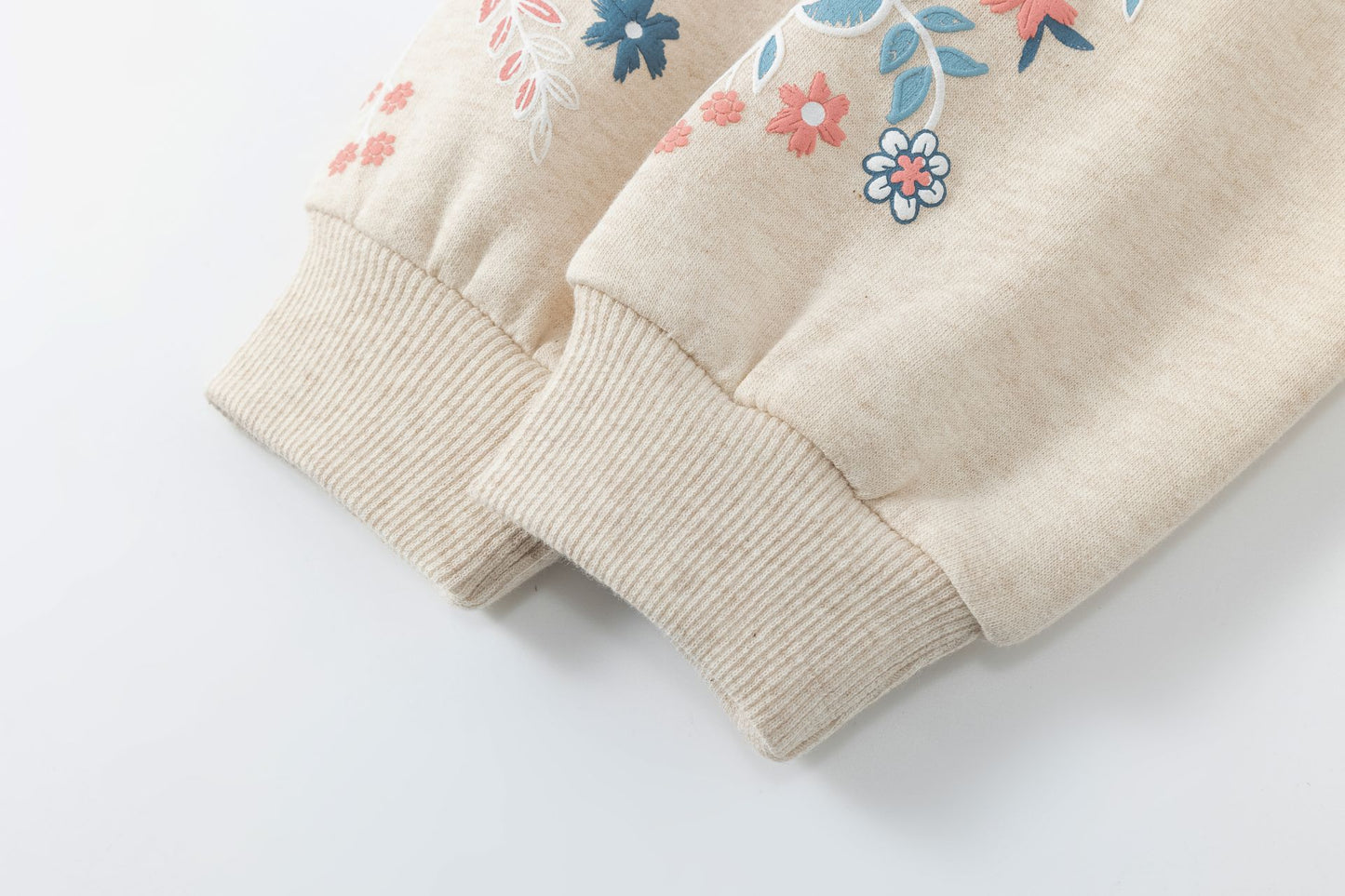 Sudadera niña con flores en manga - Newness invierno