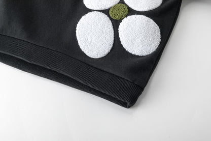 Sudadera niña con flores blancas y bordado chenile
- Newness