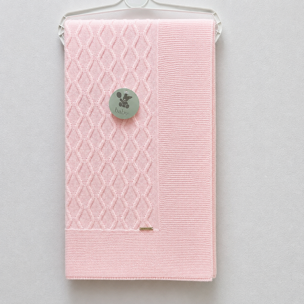 Toquilla de Punto en rosa 100x90 cm