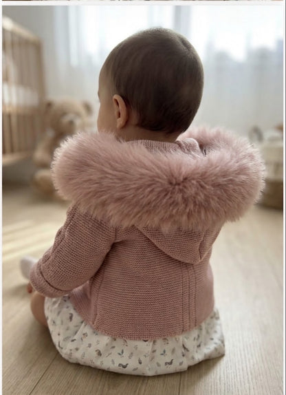 Chaqueta con pelo en capucha de punto, color rosa - Baby
