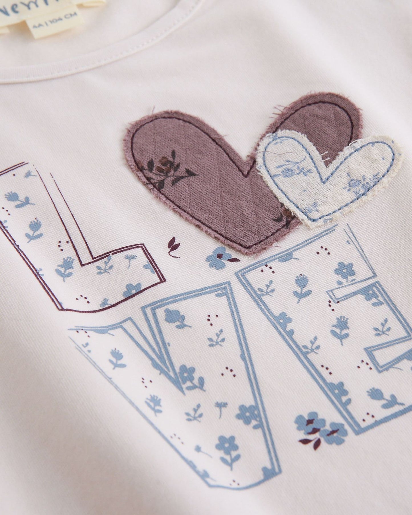 Camiseta niña LOVE  - Newness