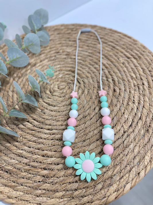 Collar de lactancia flor verde y rosa