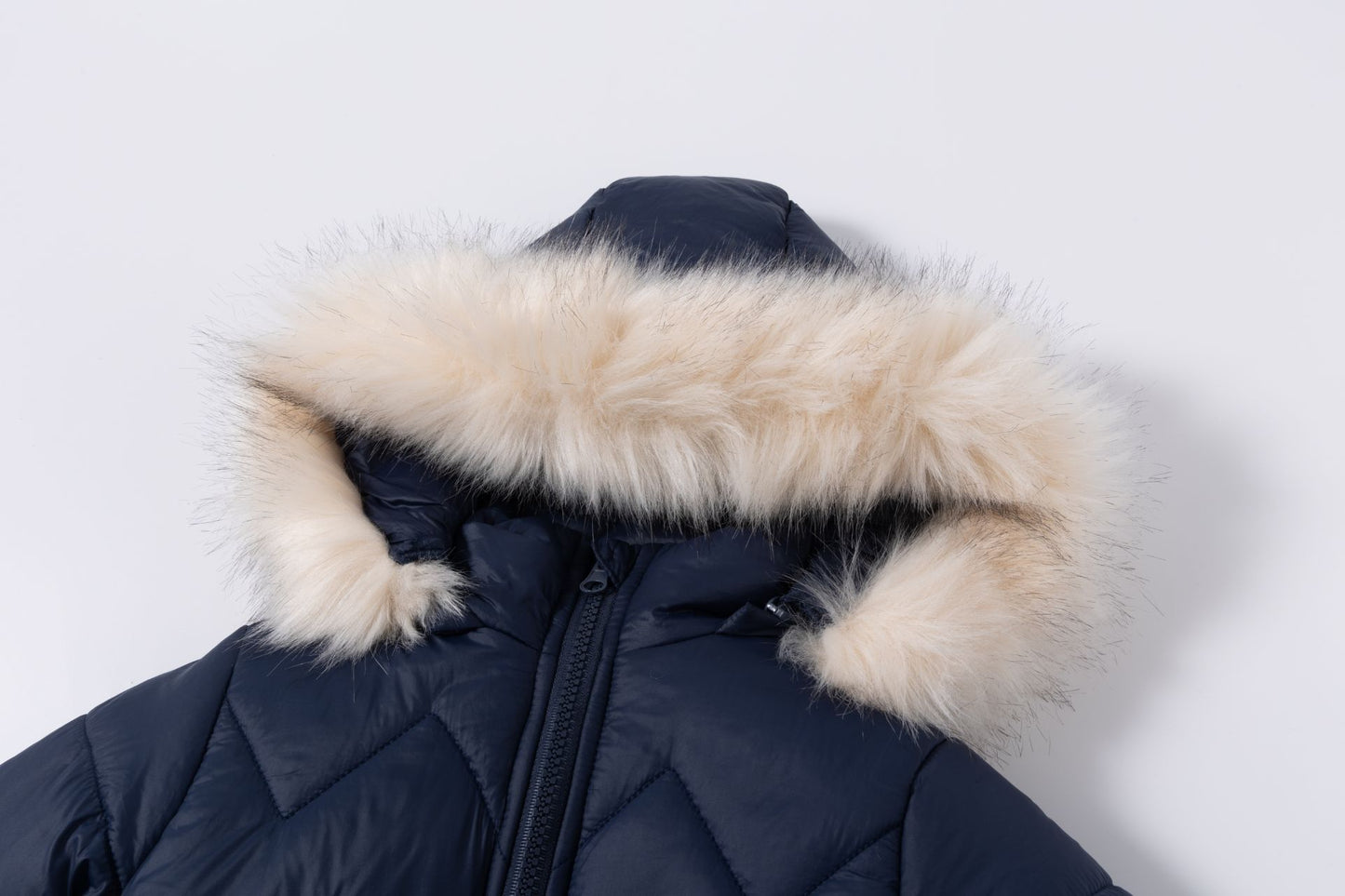 Abrigo tipo plumas - Detalle 4 - Moda Infantil Chicle