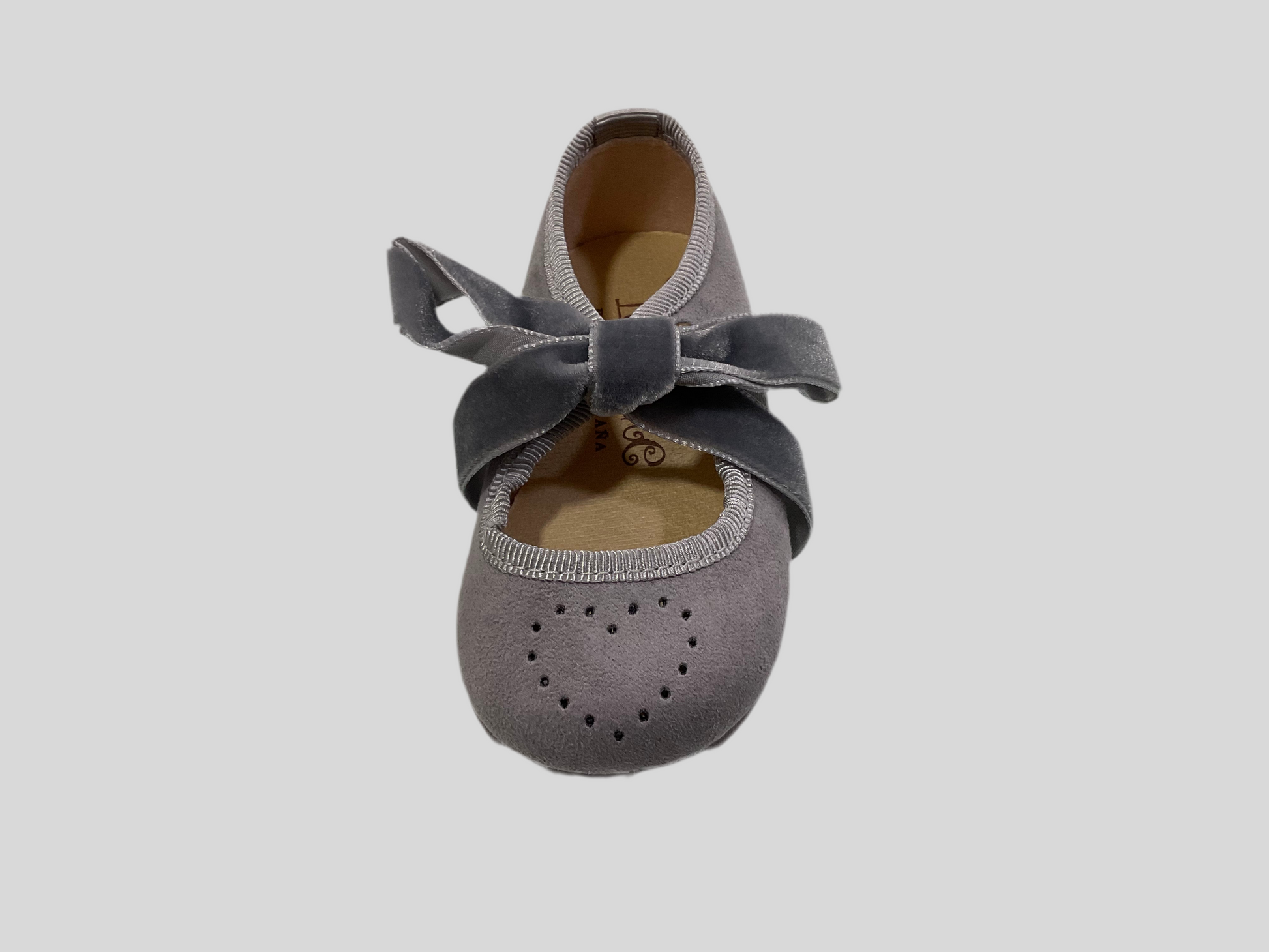 Angelito de lazo, terciopelo picado corazón gris medio - Tokolate - Detalle 3 - Moda Infantil Chicle