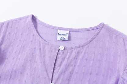 Blusón de niña en morado en color morado - Newness - Detalle 2 - Moda Infantil Chicle