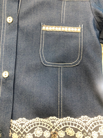 Cazadora denim color azul vaquero con puntillas - Nekenia - Detalle 2 - Moda Infantil Chicle