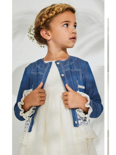 Cazadora denim color azul vaquero con puntillas - Nekenia - Frontal - Moda Infantil Chicle