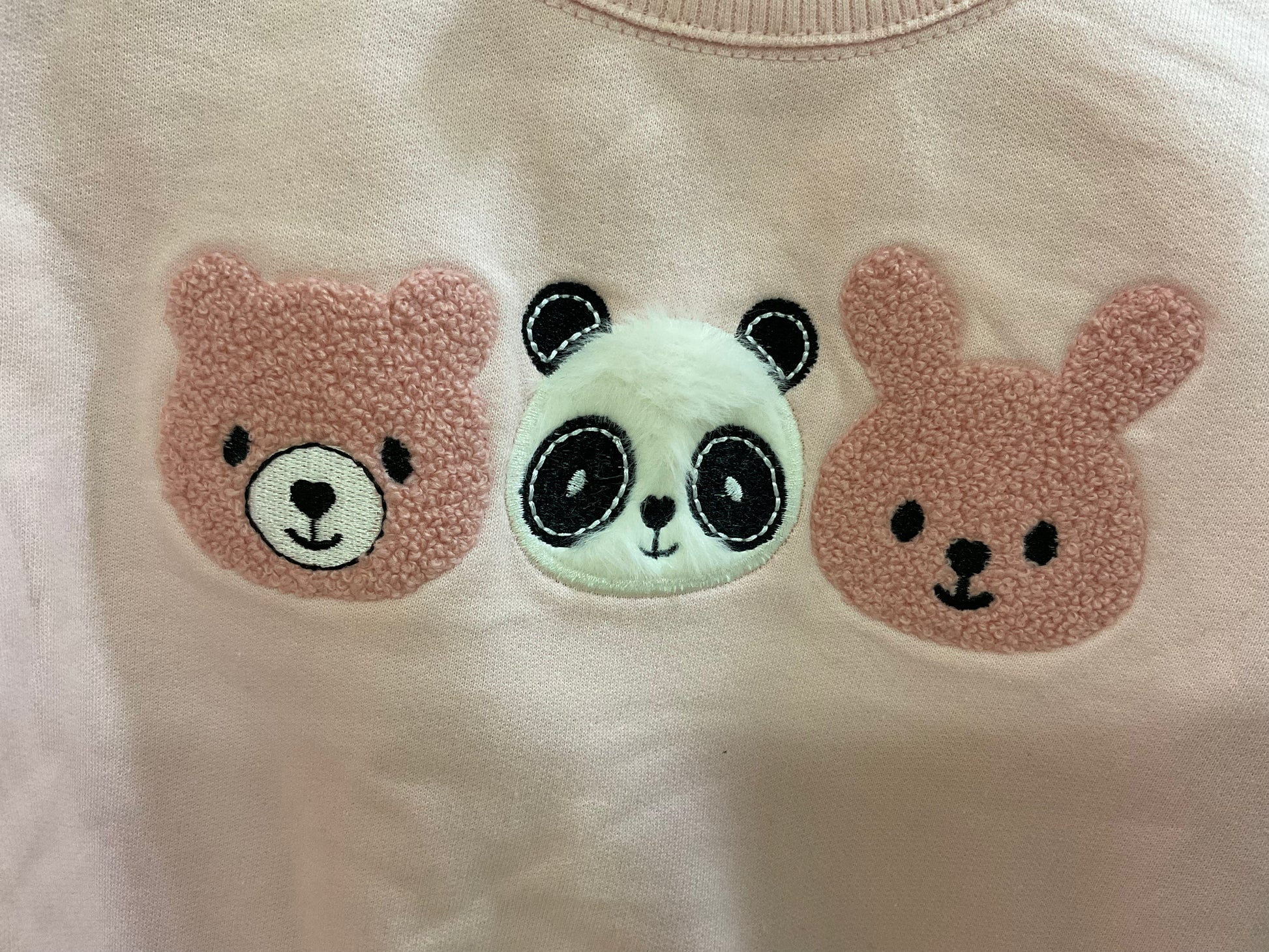 Chandal niña en color rosa - Kyly invierno 2024 - Detalle 3 - Moda Infantil Chicle