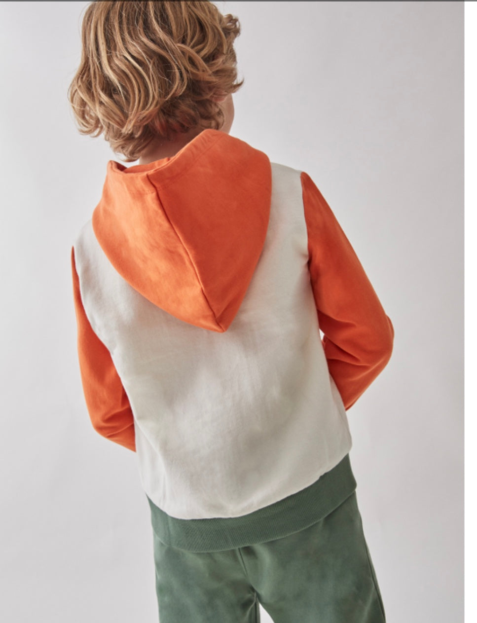 Chándal niño con chaqueta con cremallera - Street Monkey - Detalle 2 - Moda Infantil Chicle