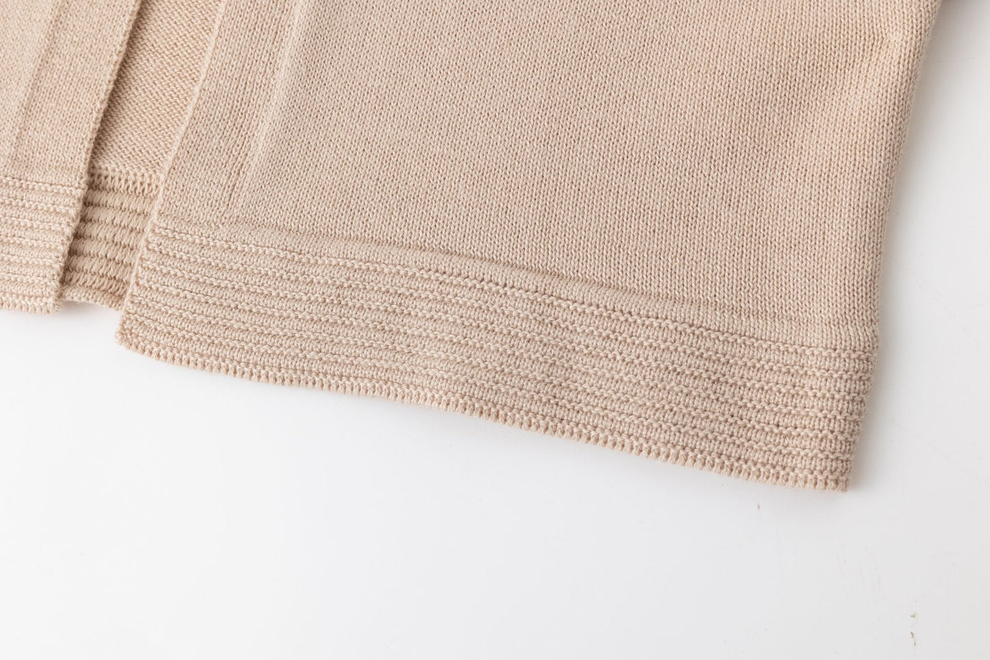 Chaqueta niña en color camel - Detalle 6 - Moda Infantil Chicle