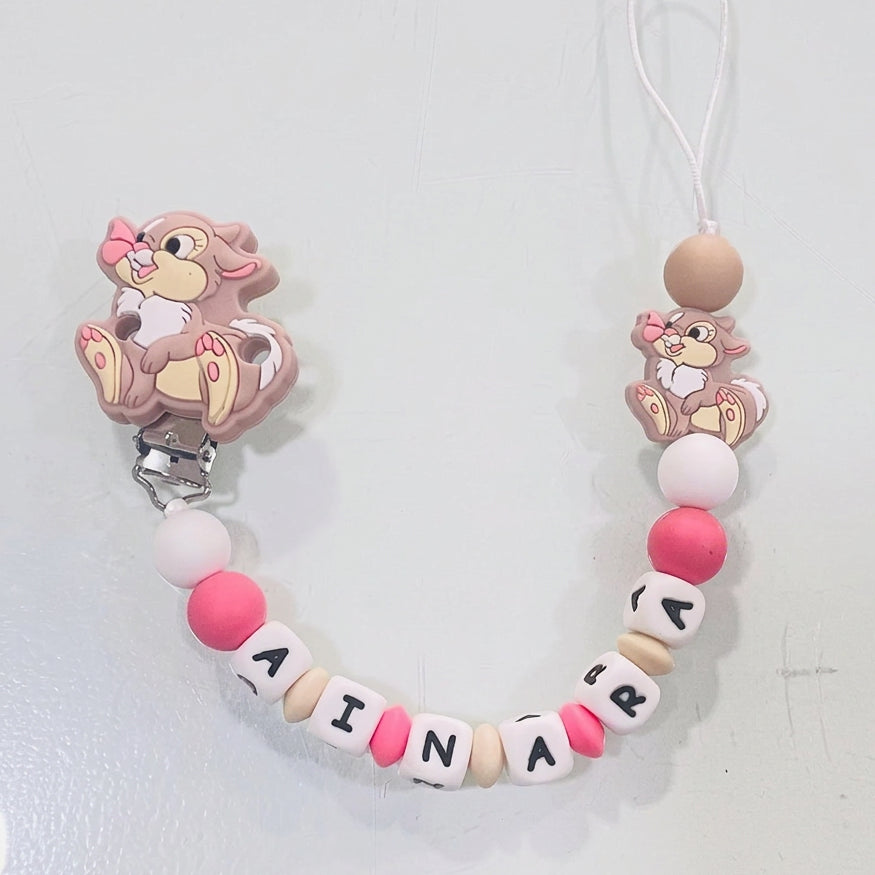 Clip para chupete personalizado de Tambor - Frontal - Moda Infantil Chicle