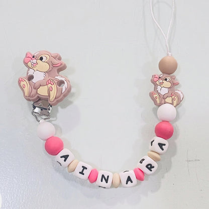 Clip para chupete personalizado de Tambor - Frontal - Moda Infantil Chicle