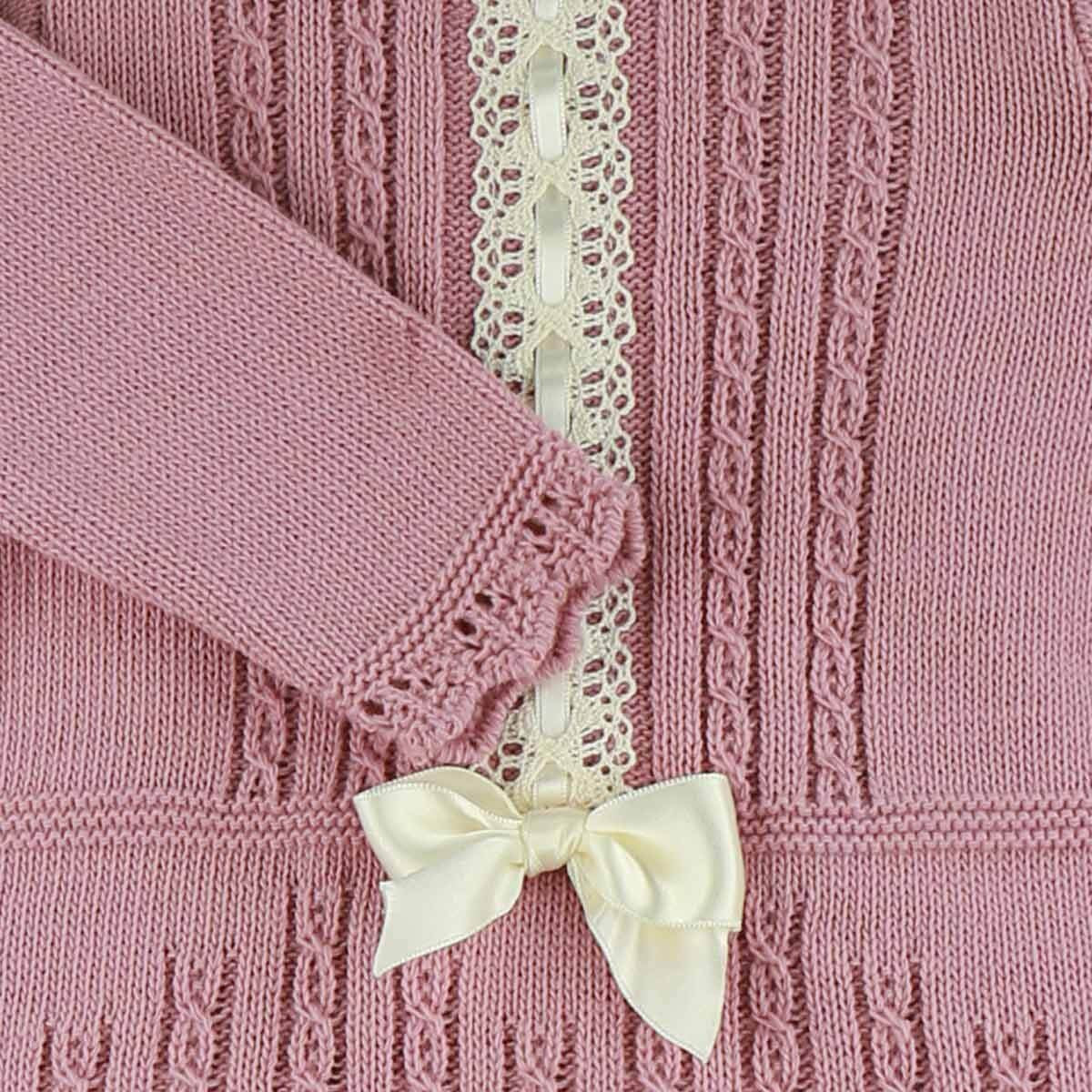 Conjunto de lana niña en rosa palo - Dulce de fresa - Invierno - Detalle 2 - Moda Infantil Chicle