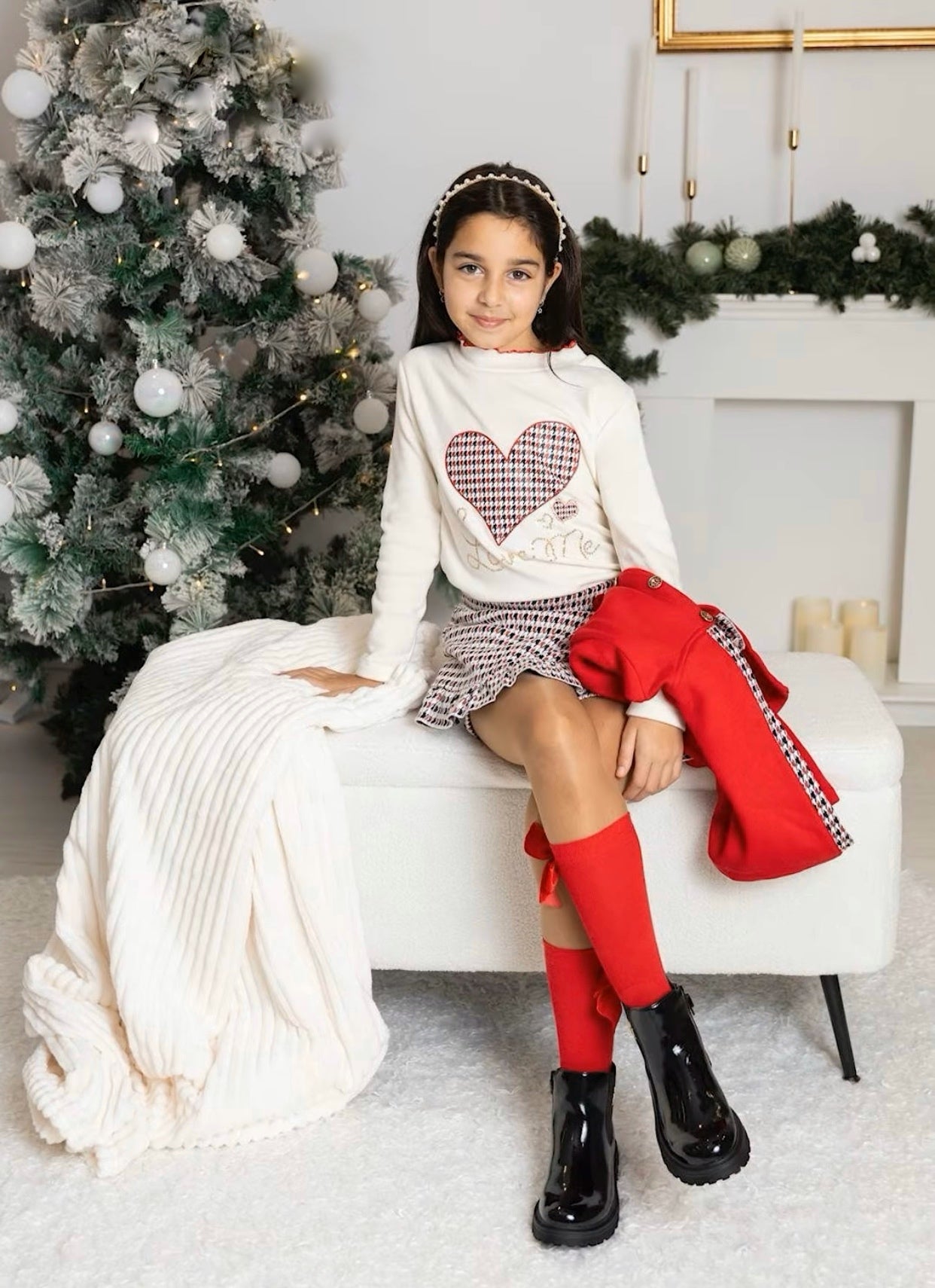 Conjunto de niña de 3 piezas en rojo - Detalle 1 - Moda Infantil Chicle