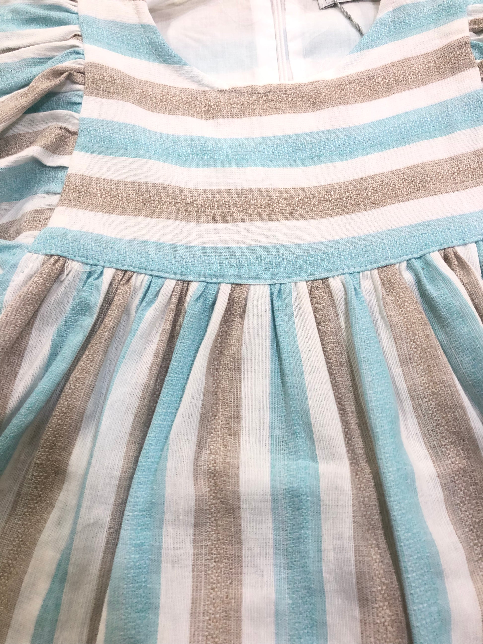 Conjunto de short y blusón en rayas niña en turquesa - Detalle 4 - Moda Infantil Chicle