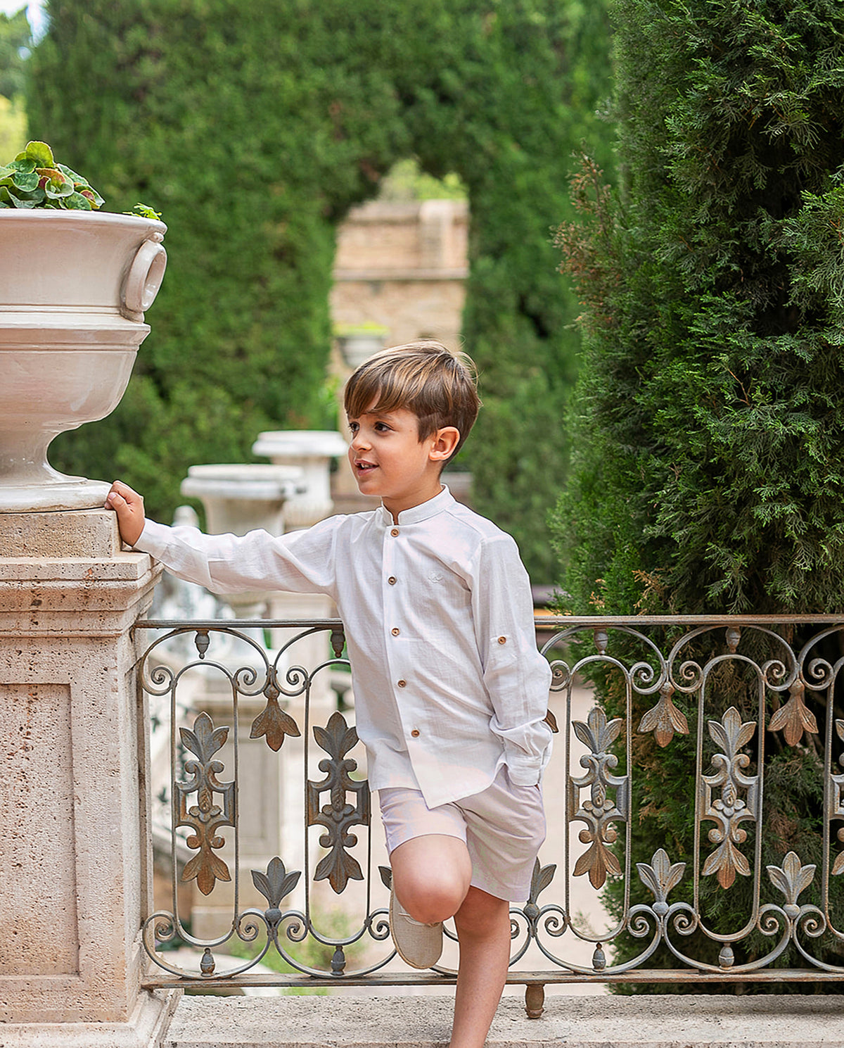 Conjunto ni�o, camisa y bermuda en color tostado - Coco Acqua colecci�n 2025 - Frontal - Moda Infantil Chicle