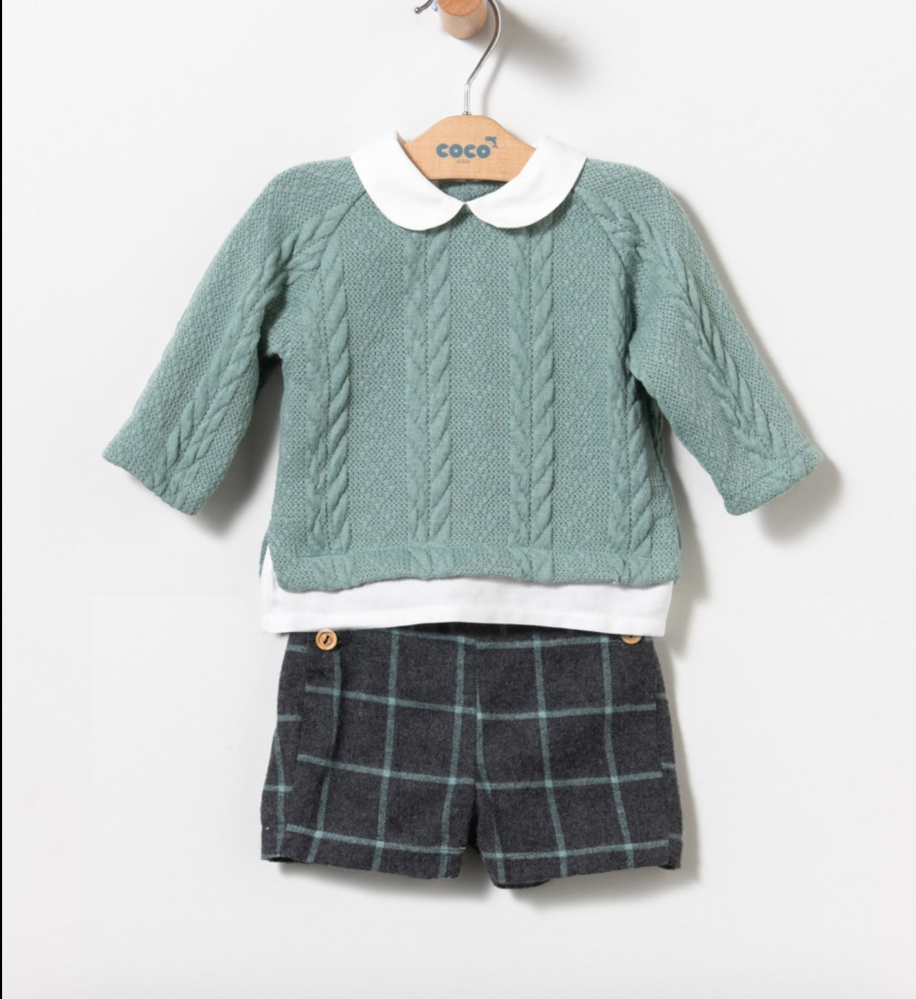 Jersey + bermuda cuadros gris - Coco Acqua invierno 2024 - Frontal - Moda Infantil Chicle