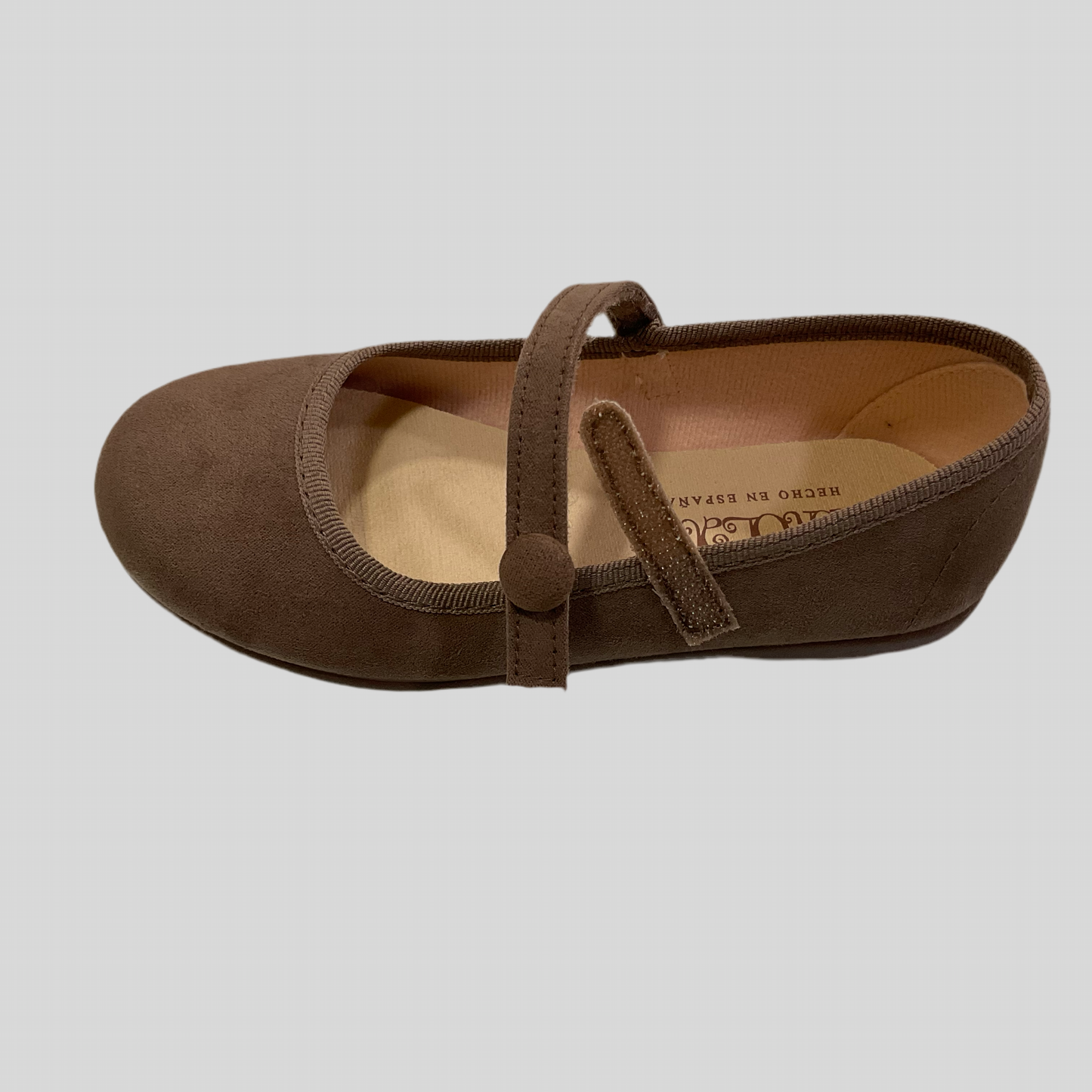 Merceditas de niña en color taupe - Tokolate - Detalle 2 - Moda Infantil Chicle